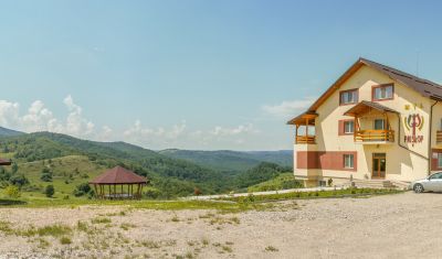 Imagine pentru Motel Prislop  valabile pentru Revelion 2026