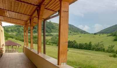 Imagine pentru Motel Prislop  valabile pentru Revelion 2026