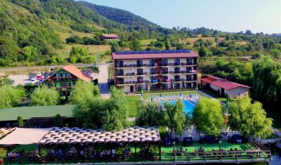 Imagine pentru Pensiunea si Casa Danubia 4* valabile pentru Revelion 2026