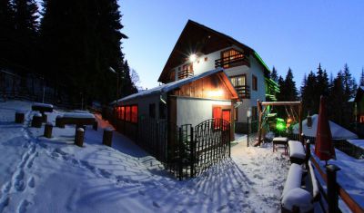 Imagine pentru Vila Select 3* valabile pentru Revelion 2026