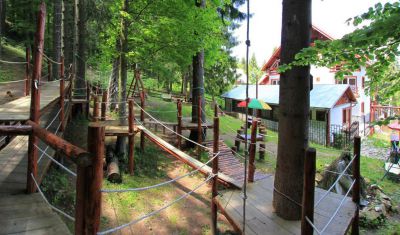 Imagine pentru Vila Select 3* valabile pentru Revelion 2026