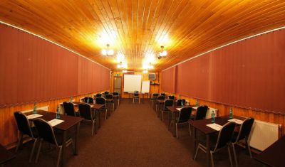 Imagine pentru Vila Select 3* valabile pentru Revelion 2026