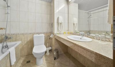 Imagine pentru Hotel HVD Riviera Beach 5*  valabile pentru Rusalii 