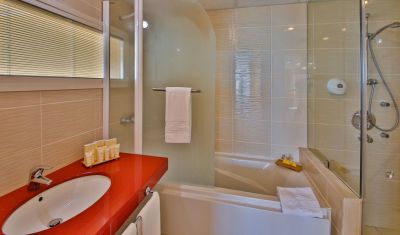 Imagine pentru Hotel Kaliakra Beach 4* valabile pentru Rusalii 