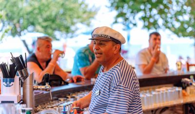 Imagine pentru Hotel Kaliakra Beach 4* valabile pentru Rusalii 