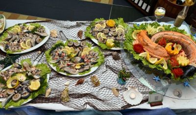 Imagine pentru Hotel Laguna Beach 4*  valabile pentru Rusalii 