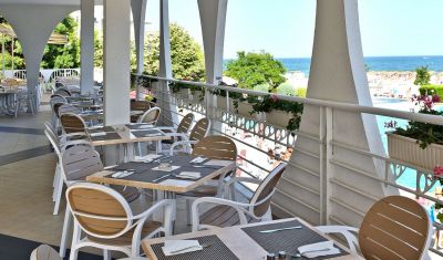 Imagine pentru Hotel Laguna Beach 4*  valabile pentru Rusalii 