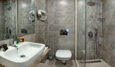 Imagine pentru Hotel Luna 4* valabile pentru Rusalii 