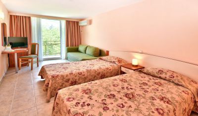 Imagine pentru Hotel Malibu 4*  valabile pentru Rusalii 