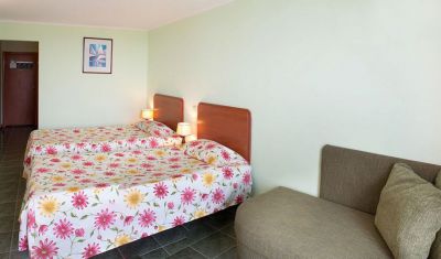 Imagine pentru Hotel Malibu 4*  valabile pentru Rusalii 