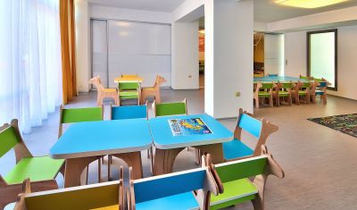 Imagine pentru Hotel Ralitsa Aquaclub 4*  valabile pentru Rusalii 