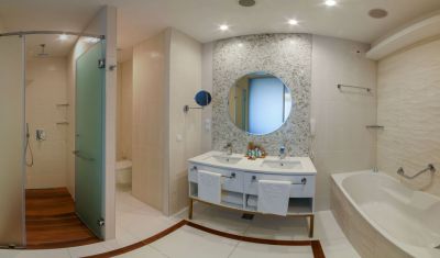 Imagine pentru Maritim Hotel Paradise Blue 5* valabile pentru Rusalii 