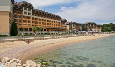 Imagine pentru Hotel Riviera Beach 5*  valabile pentru Rusalii 2019