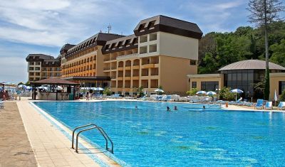 Imagine pentru Hotel Riviera Beach 5*  valabile pentru Rusalii 2019