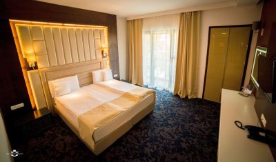 Imagine pentru Hotel President Spa 4* valabile pentru Rusalii 2023