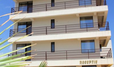 Imagine pentru Hotel Leon Beach Resort 3* valabile pentru Rusalii 2025