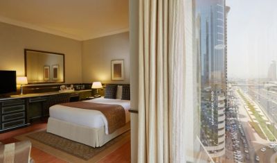 Imagine pentru Hotel Crowne Plaza Dubai Sheikh Zayed 5* valabile pentru Sezon 2023/2024