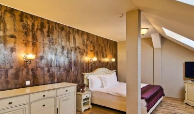 Imagine pentru DoubleTree by Hilton Hotel Sighisoara Cavaler 4* valabile pentru Valentines Day 2020