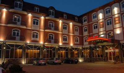 Oferta pentru Revelion 2024 Hotel Mercure Sibiu Airport 4* - Demipensiune + Odihna