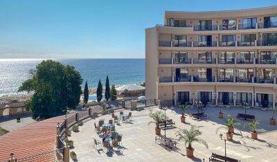 Oferta pentru Litoral 2022 Hotel Moko Beach by Grifid 4* - Ultra All Inclusive 24h