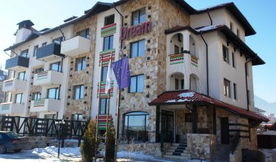 Oferta pentru Revelion 2024 Aparthotel Dream 3* - Mic Dejun