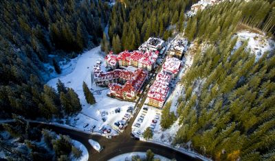 Oferta pentru Munte Ski 2022/2023 Hotel Complex The Castle 3* - Mic Dejun/Demipensiune