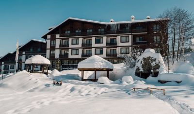 Oferta pentru Revelion 2024 Hotel Green Life Ski & Spa Resort  4* - Mic Dejun/Demipensiune