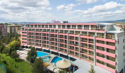 Oferta pentru Vara 2024 Hotel Flamingo 4* - Demipensiune Plus