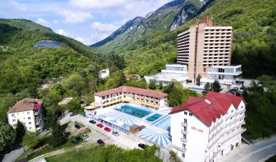 Oferta pentru Balneo 2024 Hostel Saras Sons 3* - Fisa Cont/Fisa Cont + Tratament