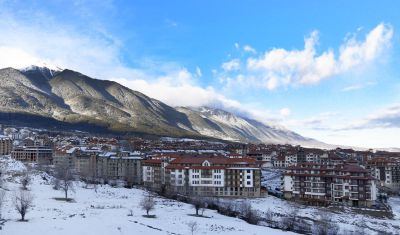 Oferta pentru Revelion 2024 Royal Park Apartments Bansko 3* - Mic Dejun/Demipensiune Plus