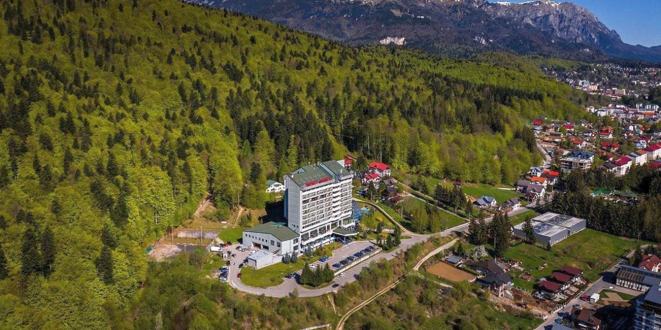 Oferta pentru Munte 2025 Hotel Mara Sinaia 4* - Mic Dejun/Mic Dejun + Fisa Cont