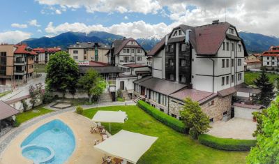 Oferta pentru Revelion 2024 Hotel Olymp 3* - Mic Dejun/Demipensiune