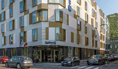 Oferta pentru Revelion 2026 Hotel Radisson Blu Aurum 5* - Demipensiune