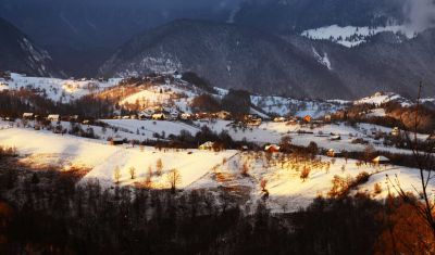 Imagine pentru Pensiunea Gulliver Mountain Resort 4* valabile pentru Craciun 2024