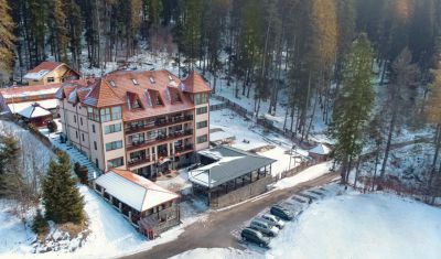 Imagine pentru Hotel Cumpatu 4* valabile pentru Craciun 2025
